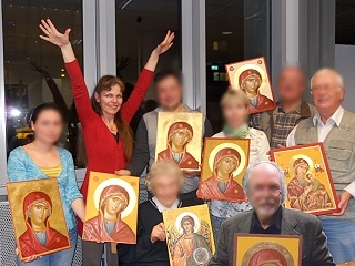 (fast) alle TeilnehmerInnen des Ikonenmalkurses